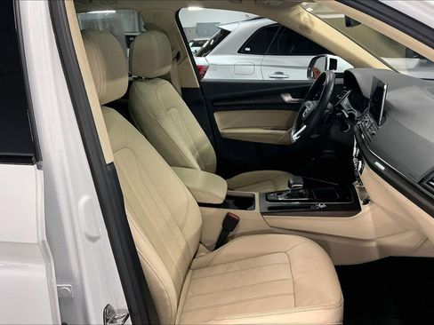 Certified 2023 Audi Q5 2.0T Premium Plus w/ Premium Plus Package image 10