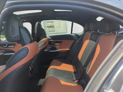 Used 2024 Mercedes-Benz C 300 Sedan image 18
