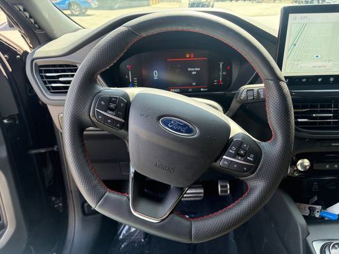 Certified 2024 Ford Escape ST-Line w/ Tech Pack #1 AWD/4WD image 9