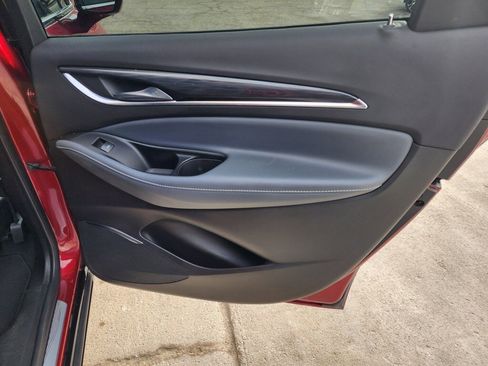 Used 2024 Buick Enclave Premium image 16