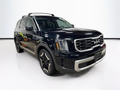 Used 2024 Kia Telluride S w/ S Sunroof Package