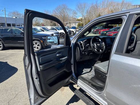 Used 2021 RAM 1500 Big Horn image 11