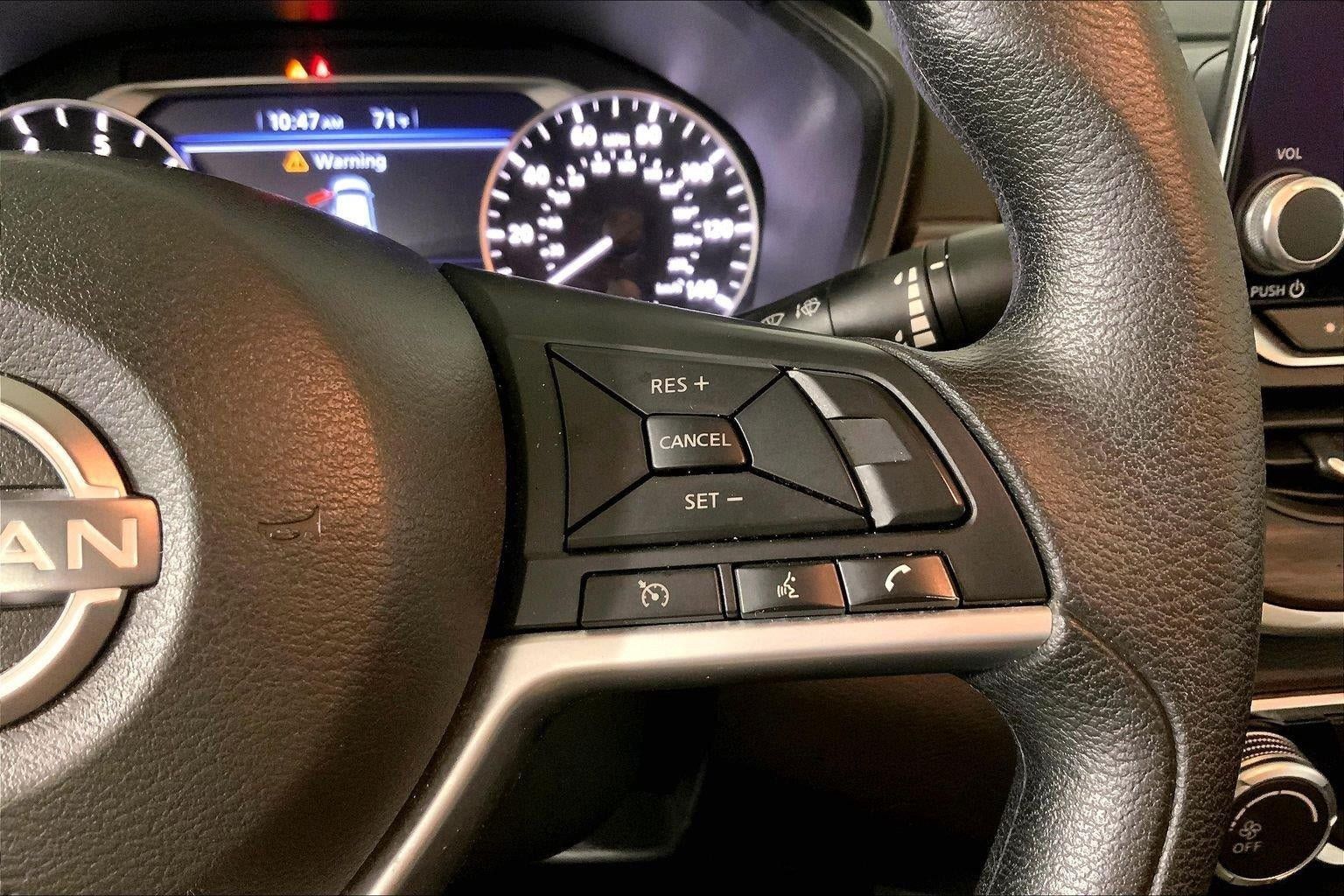 Used 2025 Nissan Altima 2.5 SV FWD image 19