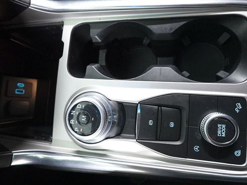 Certified 2020 Ford Explorer XLT w/ Equipment Group 202A image 20