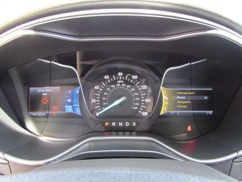 Used 2014 Ford Fusion SE FWD image 15