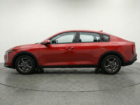 Used 2025 Kia K4 FWD image 5