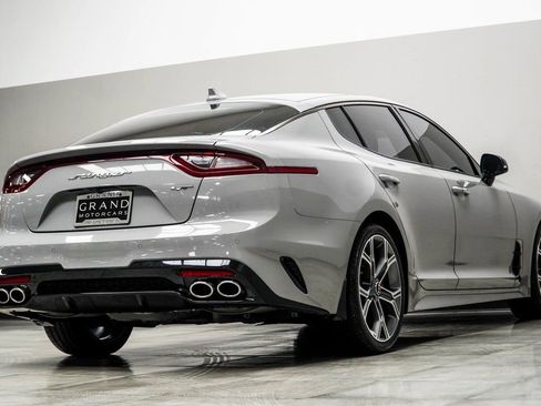 Used 2020 Kia Stinger GT1 image 13
