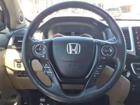 Used 2017 Honda Pilot Elite image 13