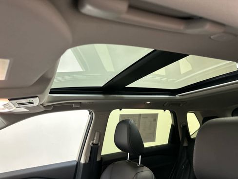 Certified 2025 Nissan Rogue SL w/ Tech Package image 35