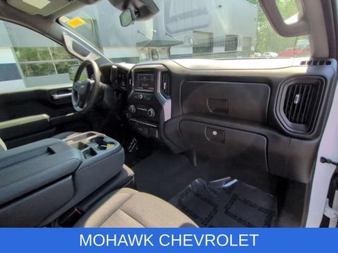 Used 2022 Chevrolet Silverado 1500 Custom AWD/4WD image 30