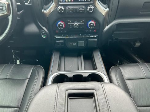 Used 2022 Chevrolet Silverado 3500 High Country AWD/4WD image 15