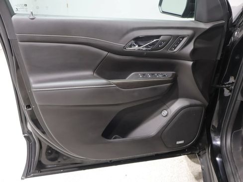 Used 2023 GMC Acadia SLT w/ Elevation Edition AWD/4WD image 14
