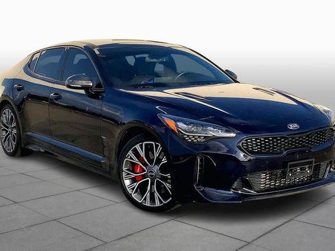 Used 2020 Kia Stinger GT image 2