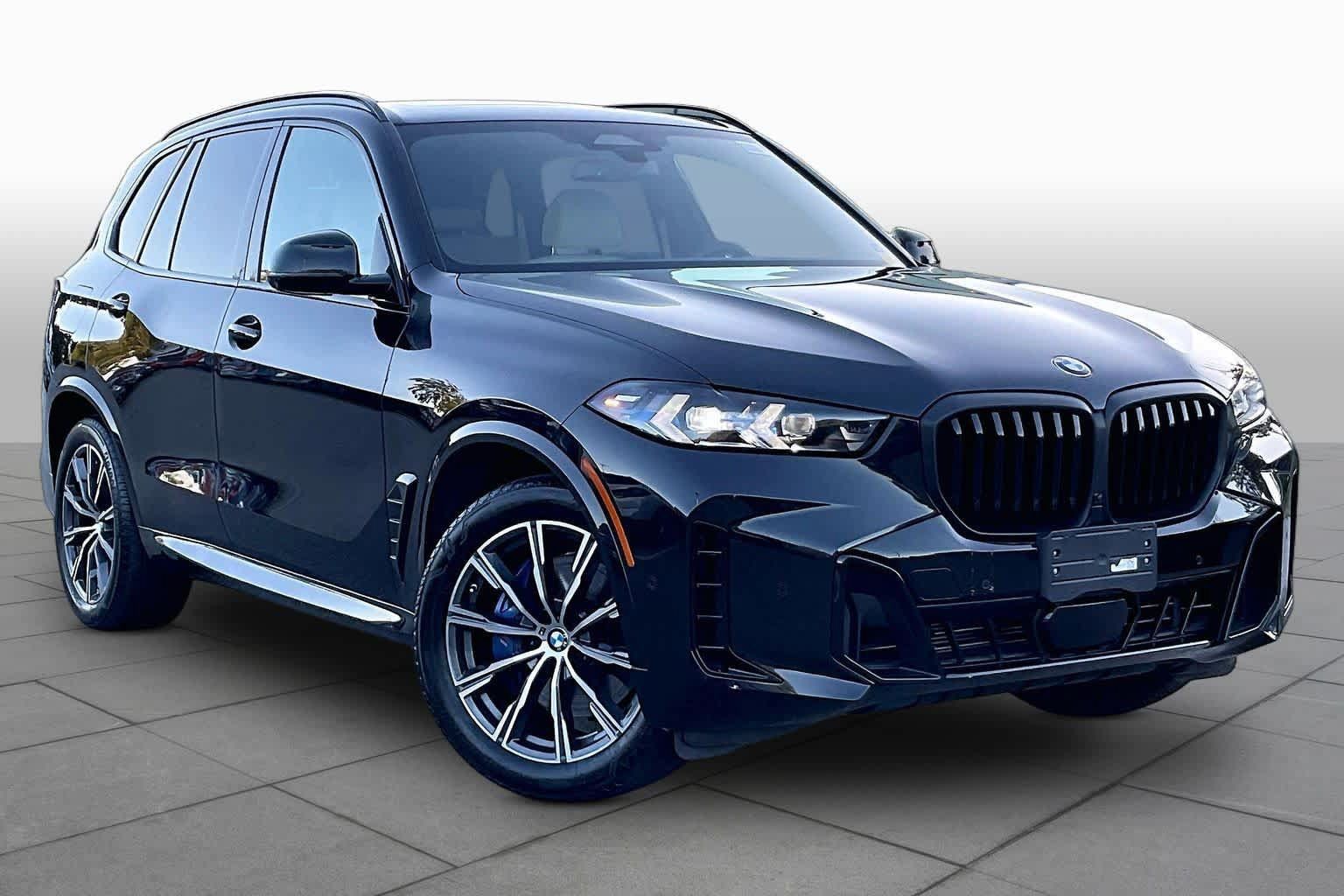 Used 2024 BMW X5 xDrive40i w/ M Sport Package AWD/4WD image 2