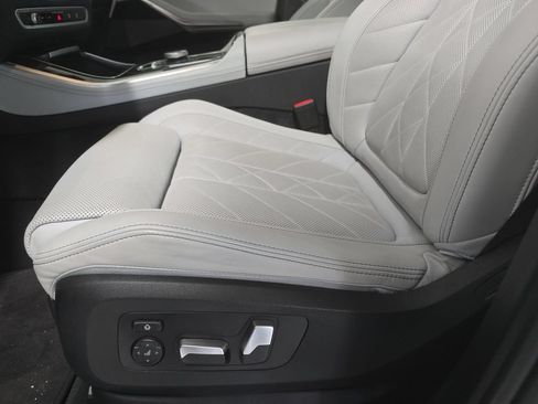 Certified 2024 BMW X5 sDrive40i w/ M Sport Package RWD image 19