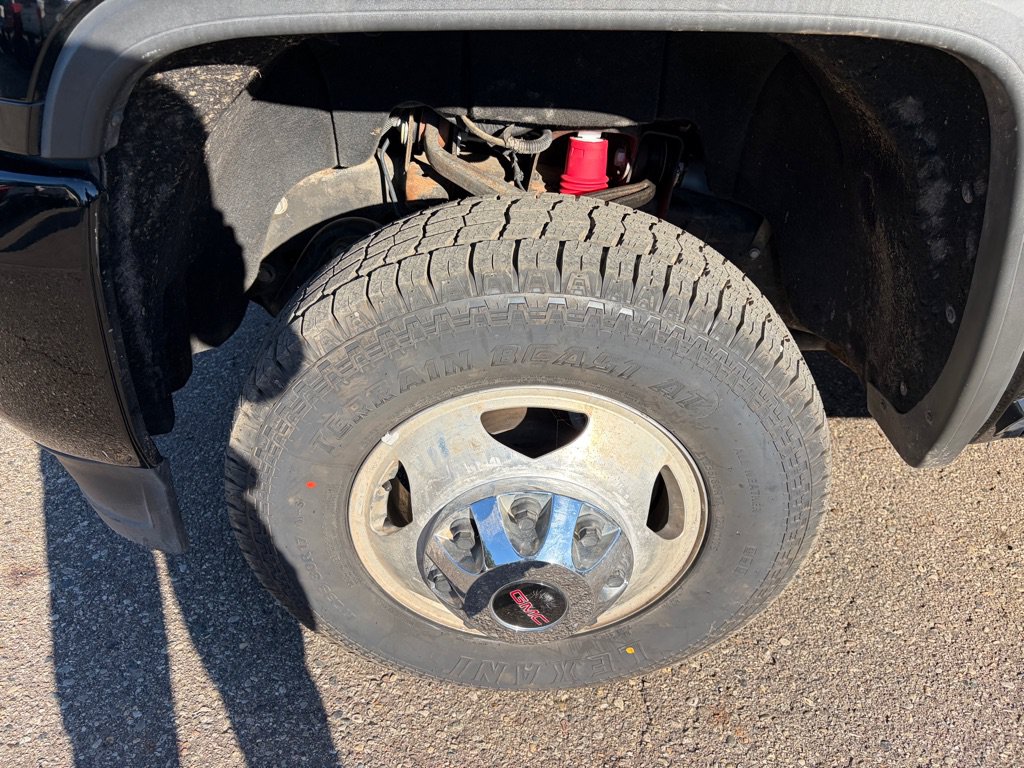 Used 2019 GMC Sierra 3500 Denali w/ Duramax Plus Package AWD/4WD image 12