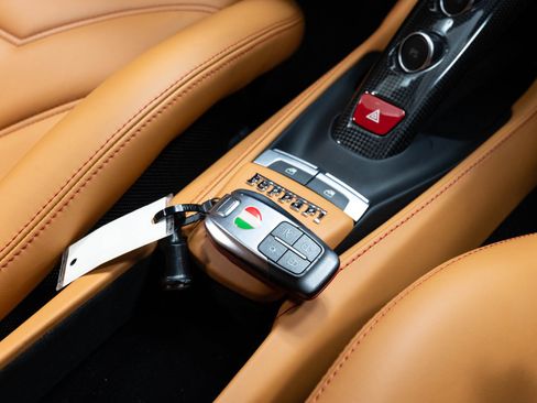 Used 2016 Ferrari 488 GTB RWD image 97