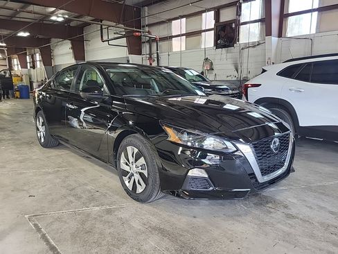 Used 2022 Nissan Altima 2.5 S image 6