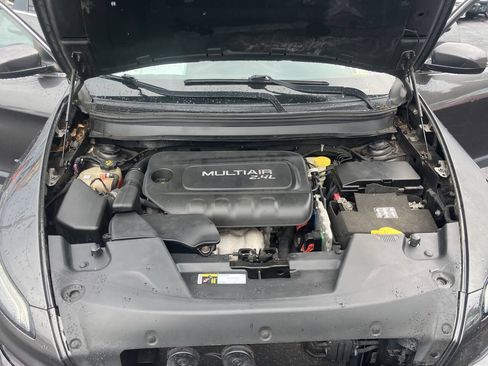 Used 2015 Jeep Cherokee Latitude FWD image 37