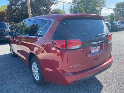 New 2026 Chrysler Voyager LX FWD image 5
