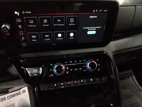 Used 2025 GMC Sierra 2500 AT4 AWD/4WD image 19