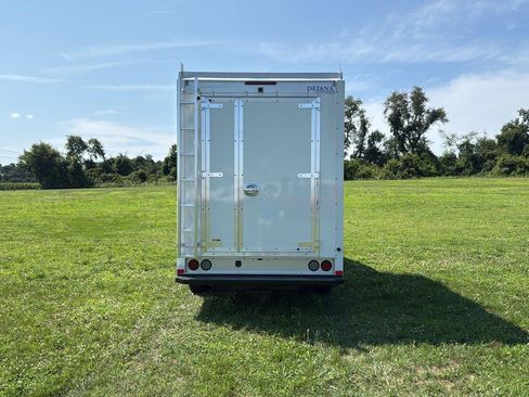 New 2027 Ford E-350 and Econoline 350 Super Duty w/ Power Equipment Group RWD image 4