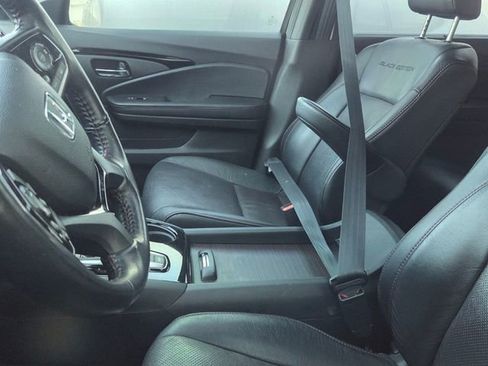 Certified 2020 Honda Pilot Black Edition image 11