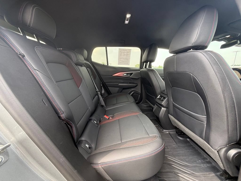 Used 2024 Chevrolet Equinox EV RS FWD image 35