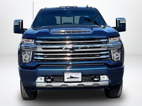 Used 2020 Chevrolet Silverado 2500 High Country AWD/4WD image 2