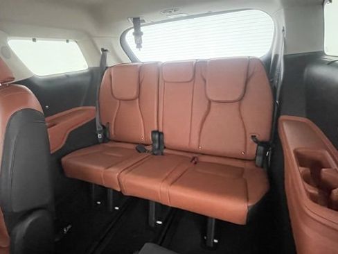 Used 2024 Kia Carnival SX image 47