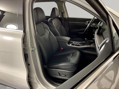 Used 2025 Kia Sorento SX FWD image 30