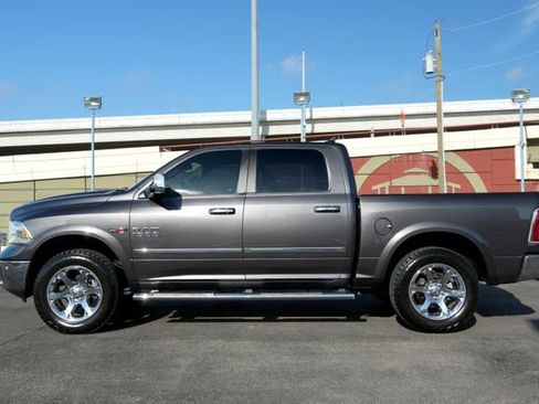 Used 2016 RAM 1500 Laramie w/ Convenience Group AWD/4WD image 11
