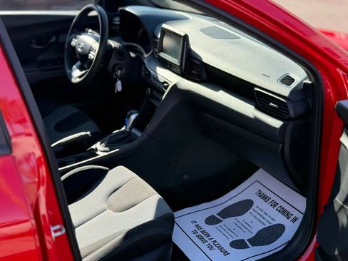 Used 2019 Hyundai Veloster 2.0 image 28