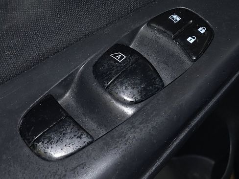 Used 2017 Nissan Sentra S w/ S Style Package image 27