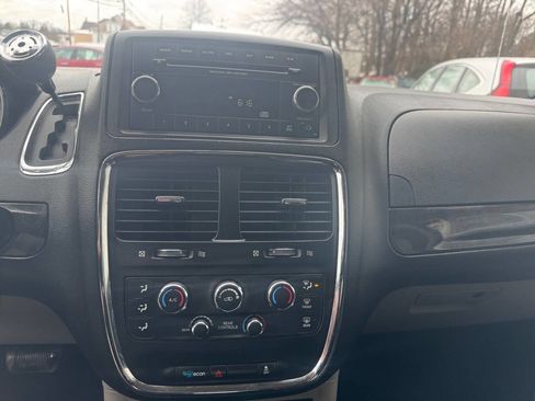 Used 2014 Dodge Grand Caravan SE w/ Quick Order Package 29E SE image 35