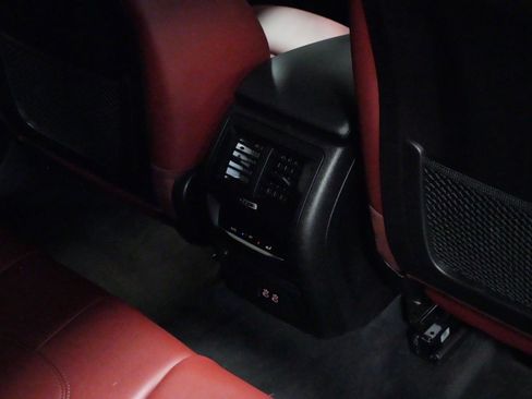 Used 2024 BMW X3 xDrive30i w/ Premium Package image 13