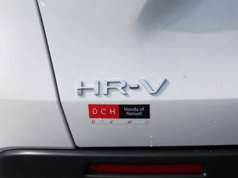 Certified 2023 Honda HR-V LX image 7