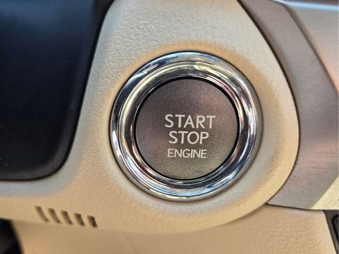 Used 2013 Lexus ES 350 w/ Luxury Pkg FWD image 26