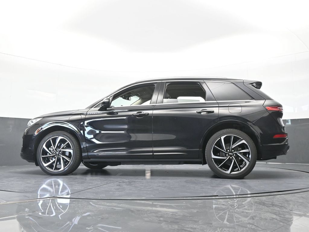 Used 2024 Lincoln Corsair Grand Touring AWD/4WD image 56