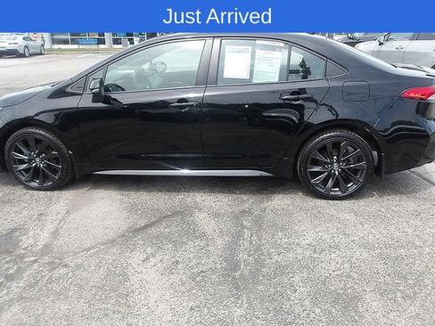Used 2024 Toyota Corolla SE FWD image 4