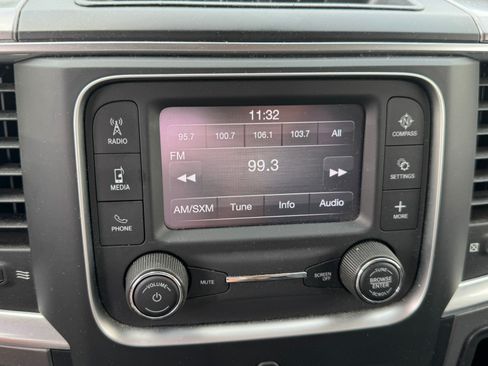 Used 2021 RAM 1500 Classic SLT RWD image 19