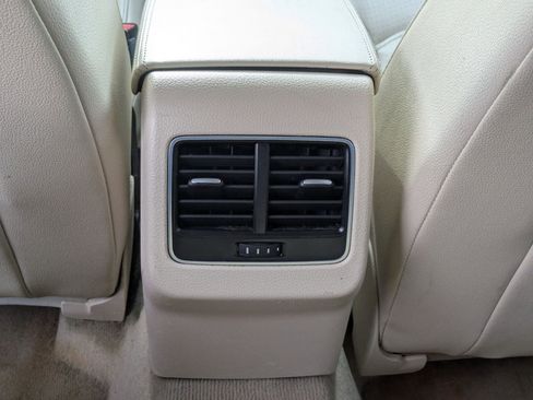 Used 2014 Volkswagen Passat 1.8T SE image 27