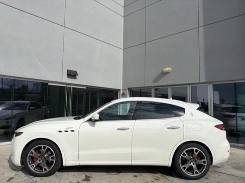Certified 2023 Maserati Levante GT image 5