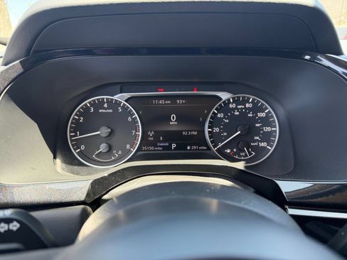 Used 2025 Nissan Pathfinder SV FWD image 43