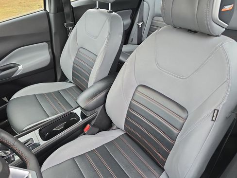 Used 2024 Nissan Kicks SR w/ SR Premium Package image 14