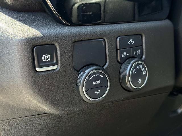 Used 2025 Chevrolet Silverado 1500 LT RWD image 23