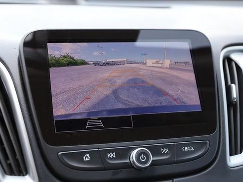 Used 2024 Chevrolet Malibu LT FWD image 18