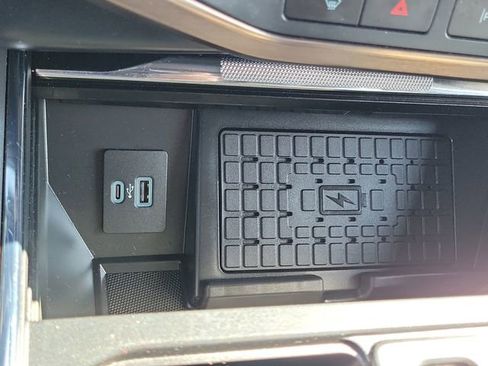 Certified 2023 Ford F150 Lightning Lariat image 12