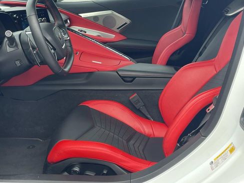 Used 2024 Chevrolet Corvette Stingray Preferred Cpe w/ 2LT image 19