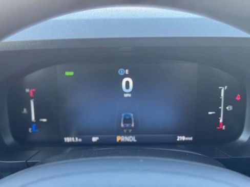 Used 2025 Ford Maverick XL w/ Equipment Group 101A AWD/4WD image 14